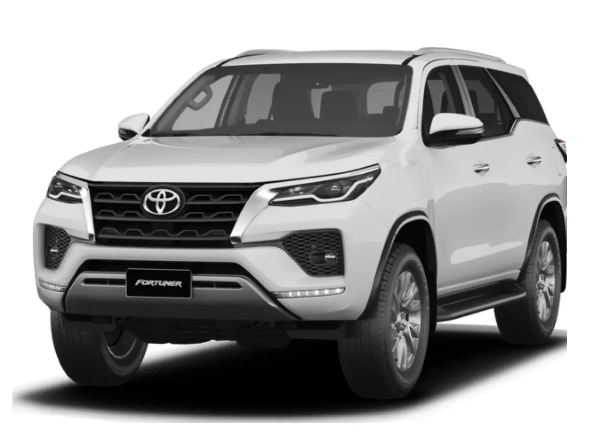 Toyota Fortuner Super White
